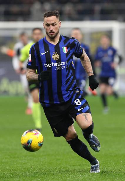 但他通过其 但他通过其