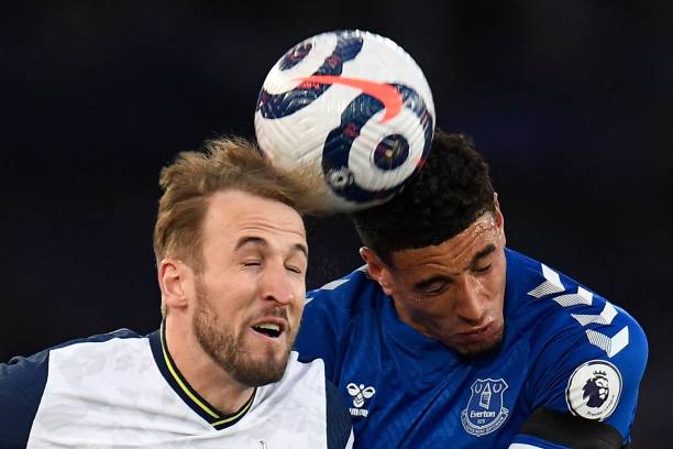 让他在场上 让他在场上